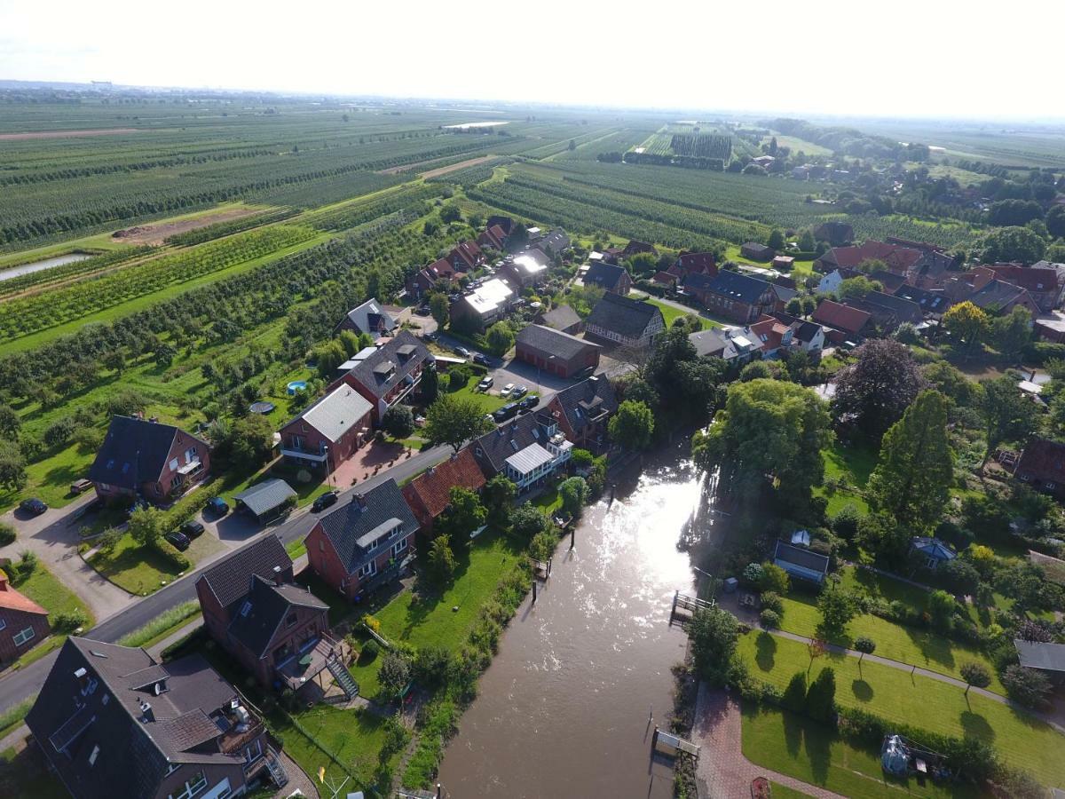 Deichkroenchen Ferienwohnung Altes Land Hamburg ヨルク エクステリア 写真